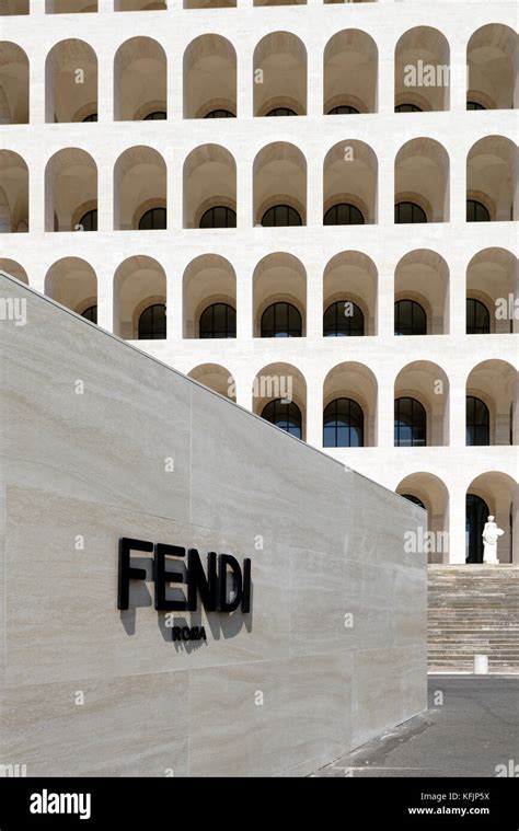 fendi palazzo civiltà biglietto|colosseo quadrato di fendi.